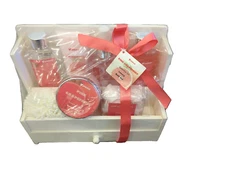 7 Piece  PINKLEAF Pink Grapefruit Essential Oil Luxury Bath Set NEW