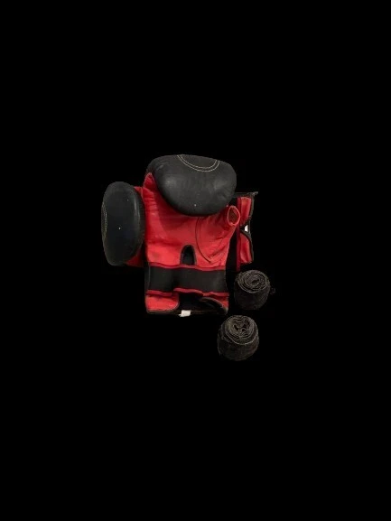 Gebrauchter Pro Touch Boxsack mit Bandagen und Boxhandschuhe: Ø30cm, 65cm Höhe. - Bild 4 von 4