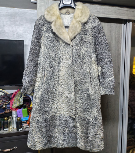 vintage Luxury genuine Mint