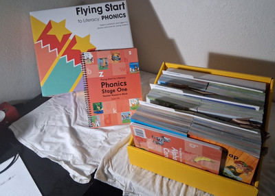 Okapi Educational Publishing Flying Start Phonics Stage One Books & Cards