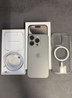 Apple iPhone 15 Pro 128 GB Titan Natur   Akku 90%   Neuwertig (Zubehörpaket) 