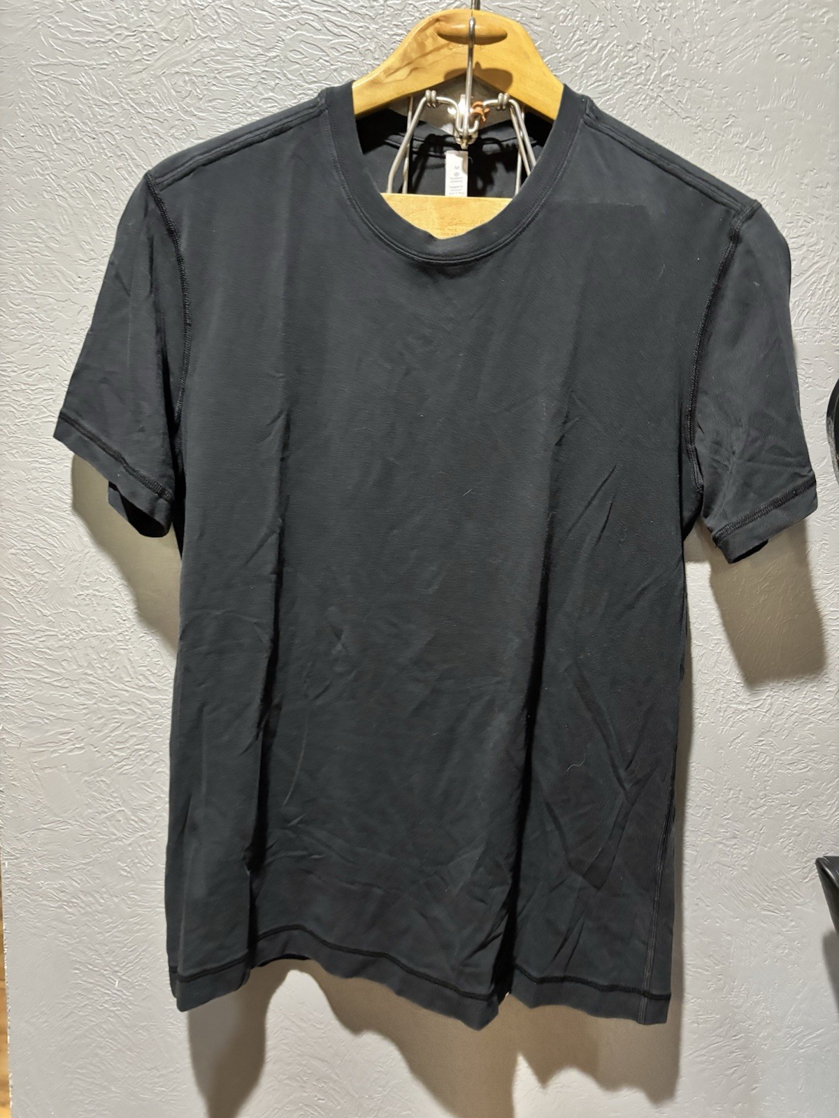 Lululemon Short sleeved basic essential tee size … - image 1