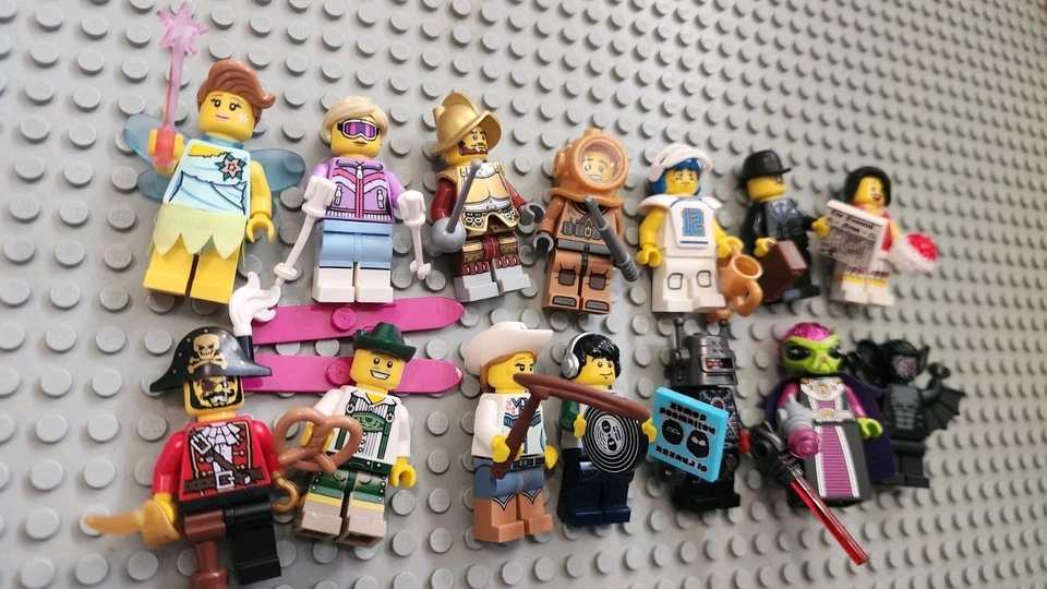 Lego Series 8 Collectible Minifigures 8831 Almost Complete Set Of 14 2012 - Image 3 of 3