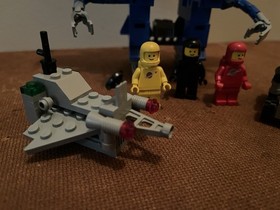 LEGO SPACE: Robot Command Center #6951 - 100% Complete w/Manual Nice!