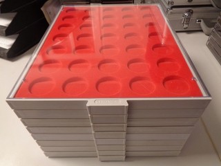 8 Stück LINDNER Münzboxen in klarglas für hunderte Münzen z.B. 5 DM 10 DM