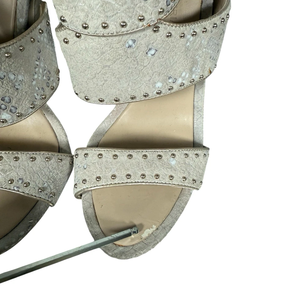 BCBGMAXAZRIA Ma-Freda Serpiente Gamuza Tacones Desnudos - Talla 7.5 - $90 Foto 3 de 4