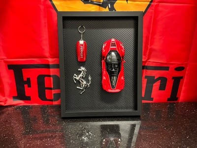 LA FERRARI  Limited edition  070/028  Carbon Fiber Decor