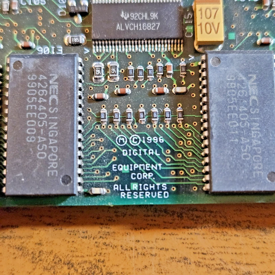 4 - VINTAGE - DEC MEMORY  54-24723  128MB  Buffered  EDO SIMM  DIGITAL EQUIPMENT - Image 3 of 4