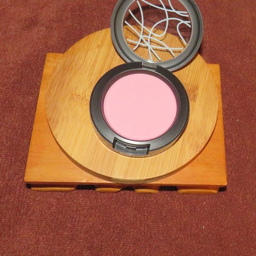 Mac Whim Satin Blush From Novel Twist Collection LE Super RARE DISC! - Picture 2 of 3