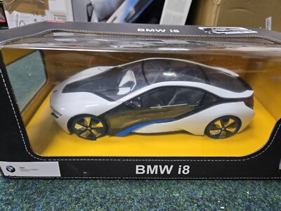 Rastar 48400 BMW I8 ferngesteuertes Auto, schwarz-weiß, Maßstab 1:24 