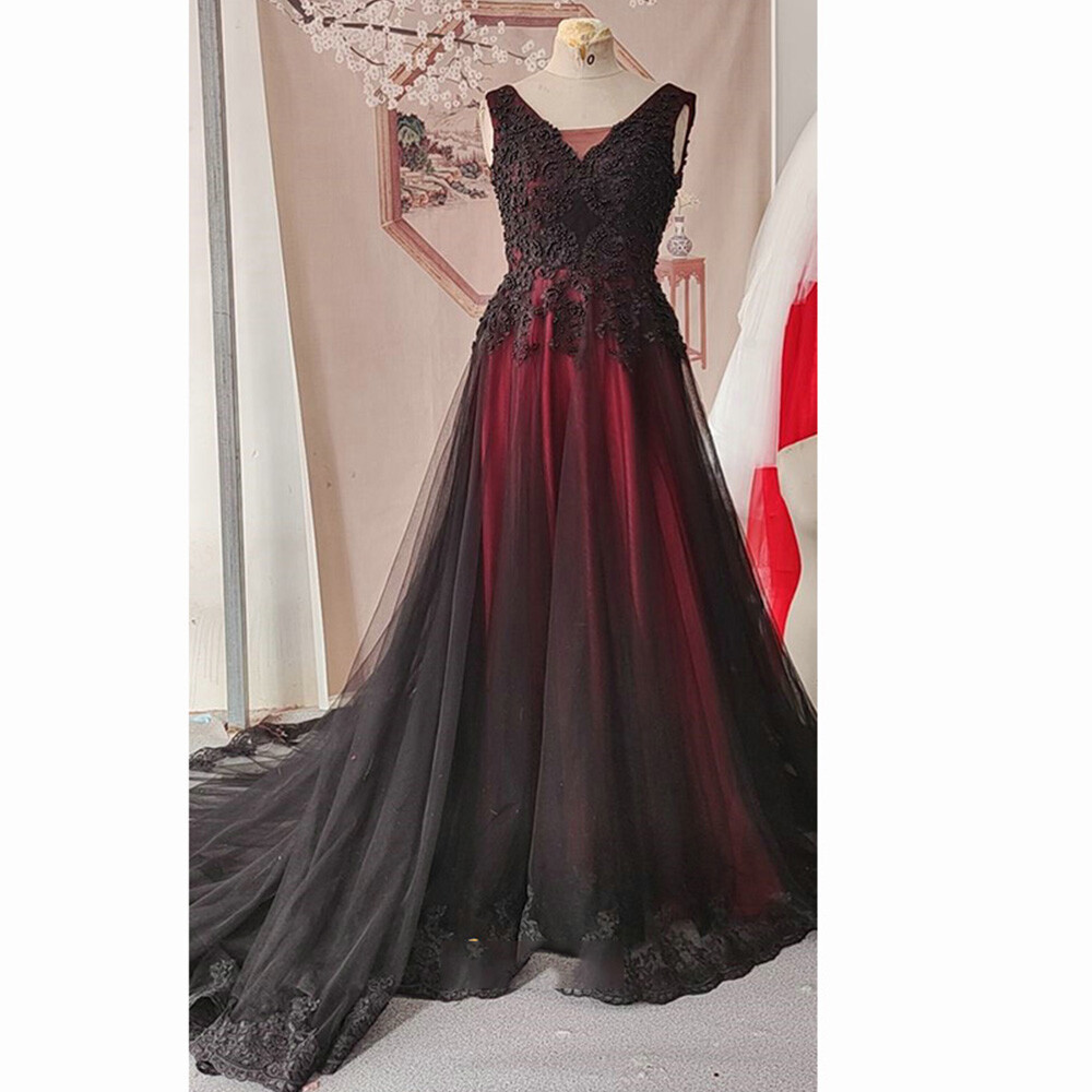 Black and Red Wedding Dresses Gothic Lace Appliques V-Neck Corset Bridal Gowns Black and Red Wedding Dresses Gothic Lace Appliques V-Neck Corset Bridal Gowns