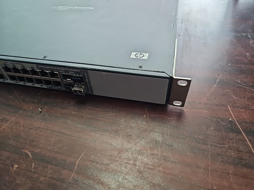 HP ProCurve 3500yl-24G J8692A 24-port Gigabit Ethernet + 4 SFP Switch with EARS - Picture 5 of 12