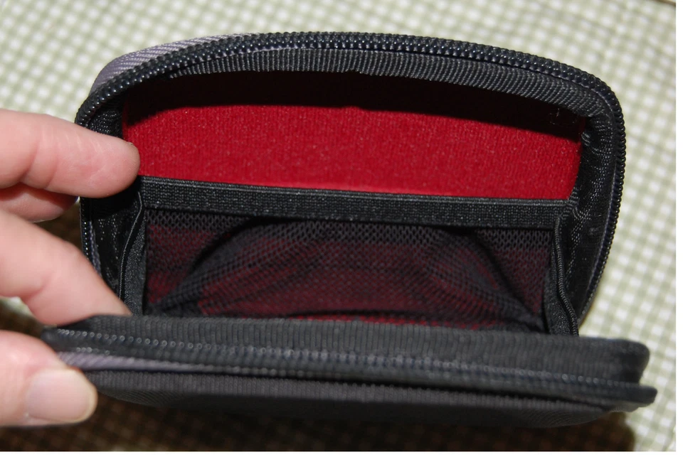 PROTECTIVE Hard Case for GPS Garmin 3.5 inch NEW Case Logic BLACK - Image 2 of 3