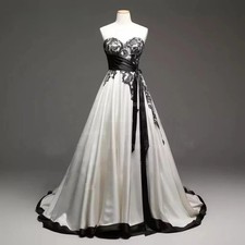 Black And White Wedding Dresses Sweetheart Satin A-Line Vintage Gothic Gowns