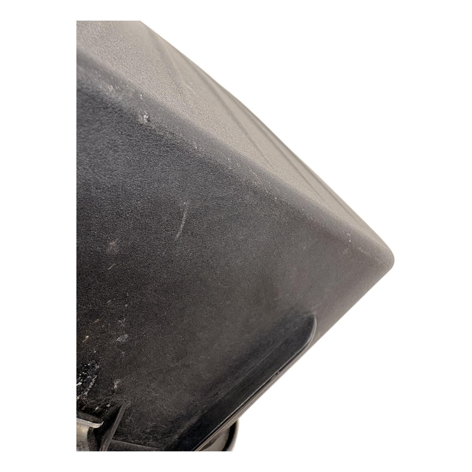 Maserati Ghibli 2014-2019 Left Air box top P/N 673007391