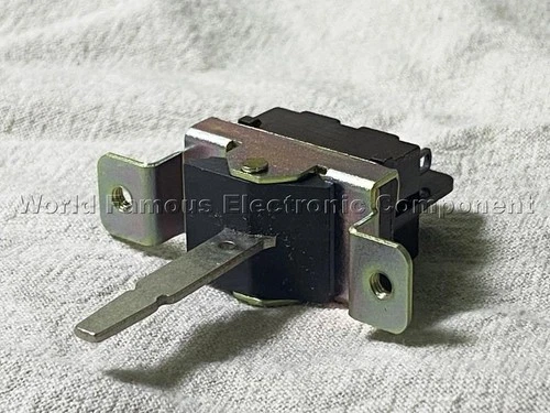 1pcs - ALPS TV-5 ON/ON 3-Pin Toggle Power Switch Made in JAPAN (1)