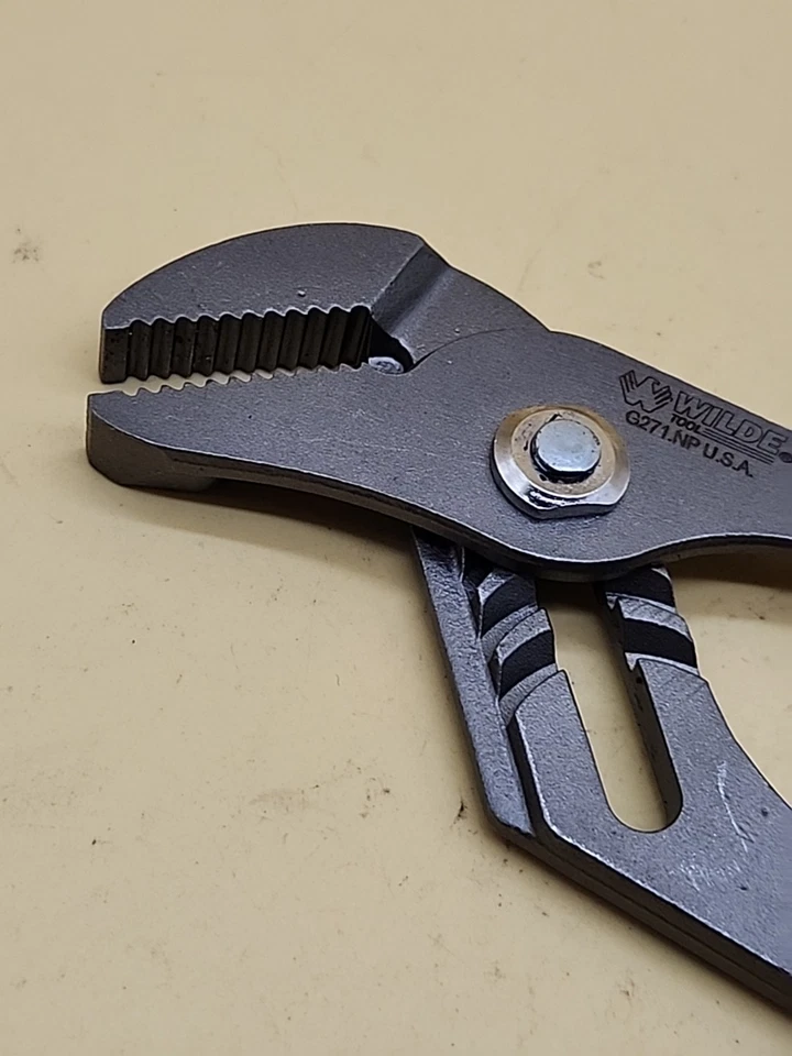 Wilde G271.NP 10" Tongue & Groove  Pliers with Red Grips USA  - Image 3 of 4