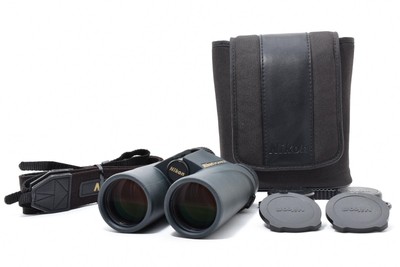 Nikon Monarch 10x42 5,5° wasserdichtes Fernglas - Schwarz GEBRAUCHT Etui...