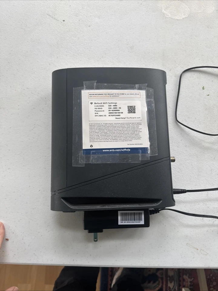 Arris G34 Black SURFboard DOCSIS 3.1 AX3000 Gigabit Cable Modem Wi-Fi 6 Router - Image 2 of 4
