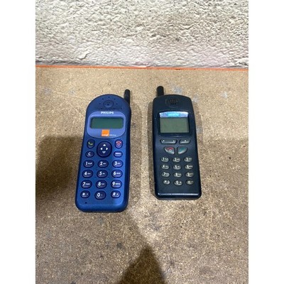 Posten 2 Philips Savvy DB & Siemens C25 Tastatur Handy schwarz/blau - für Ersatzteile
