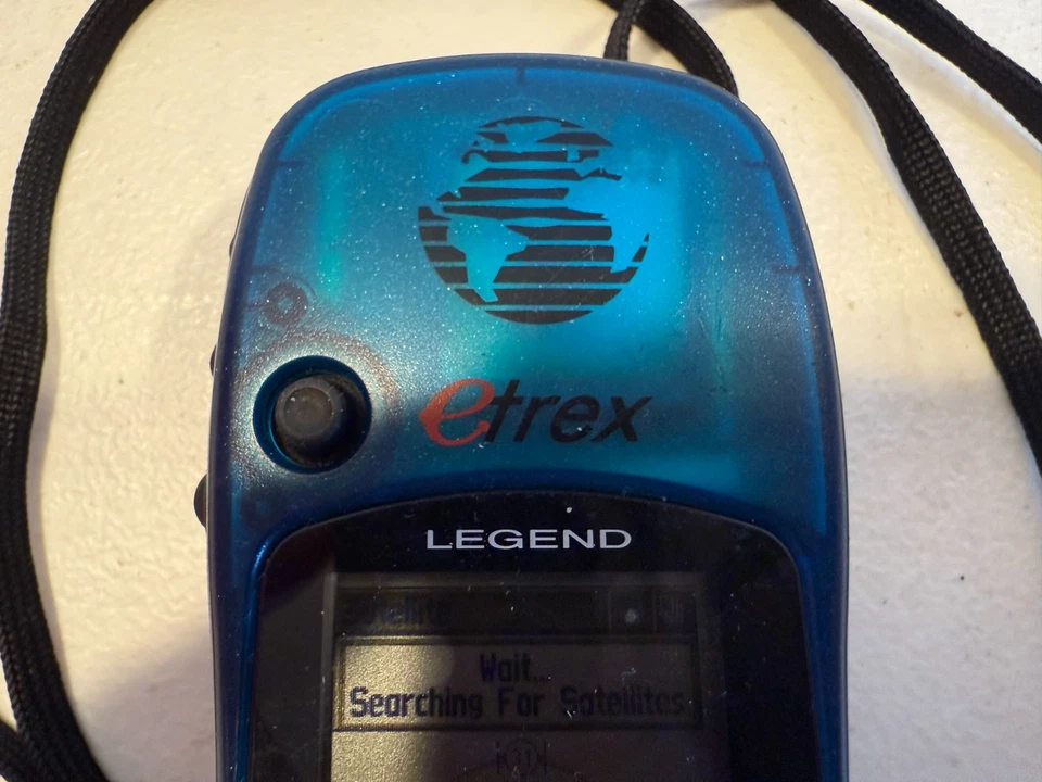 Garmin eTrex Legend Blue Handheld LCD Display Waterproof Hiking GPS Navigator - Image 4 of 4