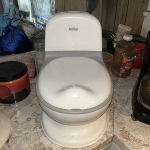 Nuby Potty Training Toilet, Flush Sound, Wipe Dispensary, New Out of box