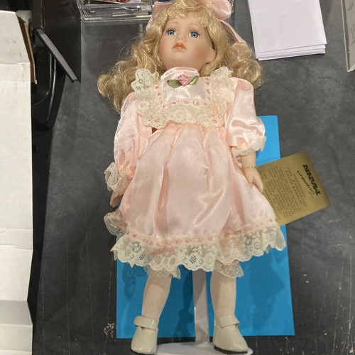 "Muñeca de porcelana Jeannie 16"" Seymour Mann COMPLETA con CAJA/CERTIFICADO DE AUTENTICIDAD" - Imagen 2 de 8