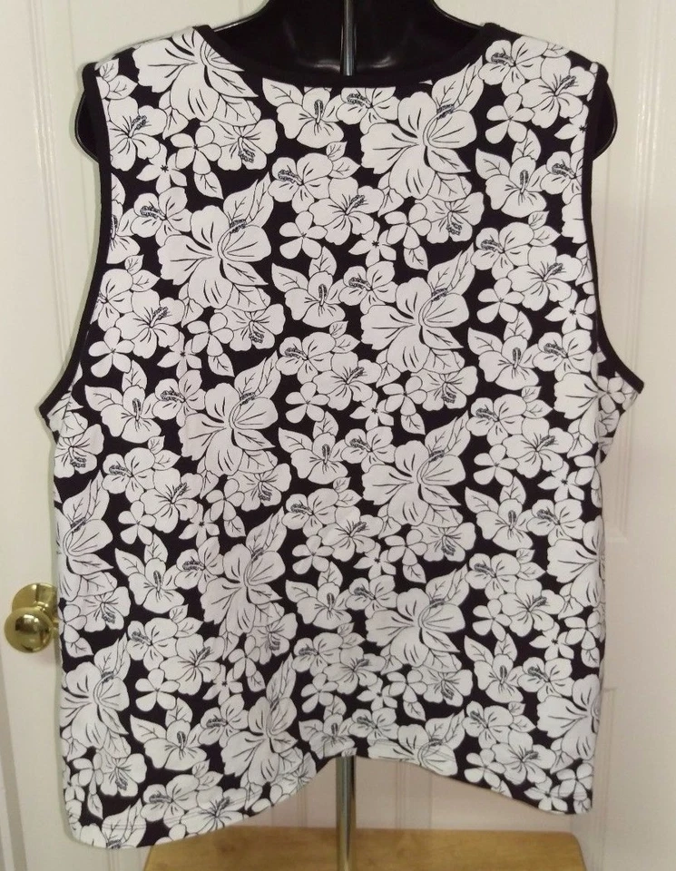 Blusa Camisa Top Venezia Sport Mujer Talla 22/24 22W/24W Negra Blanca Azul Floral Foto 4 de 4