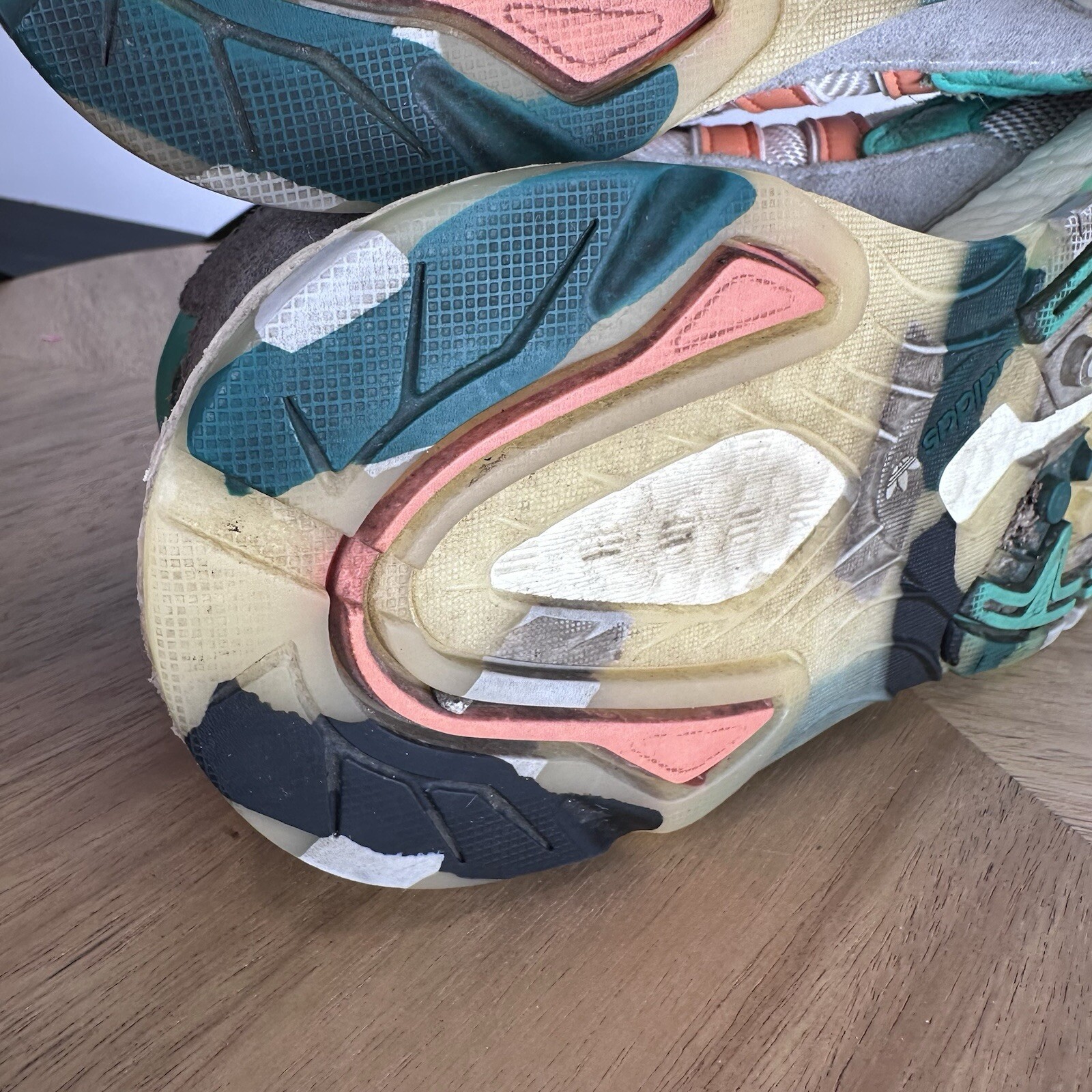 Adidas Tresc Run J Low Top ART EF7650 Running Shoes Men's 6.5