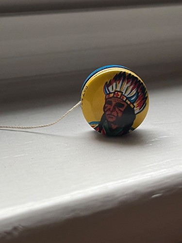 Cowboy American Indian Tin Litho MINIATURE Yo-Yo Made in Japan Vintage VERY NICE - Picture 6 of 6