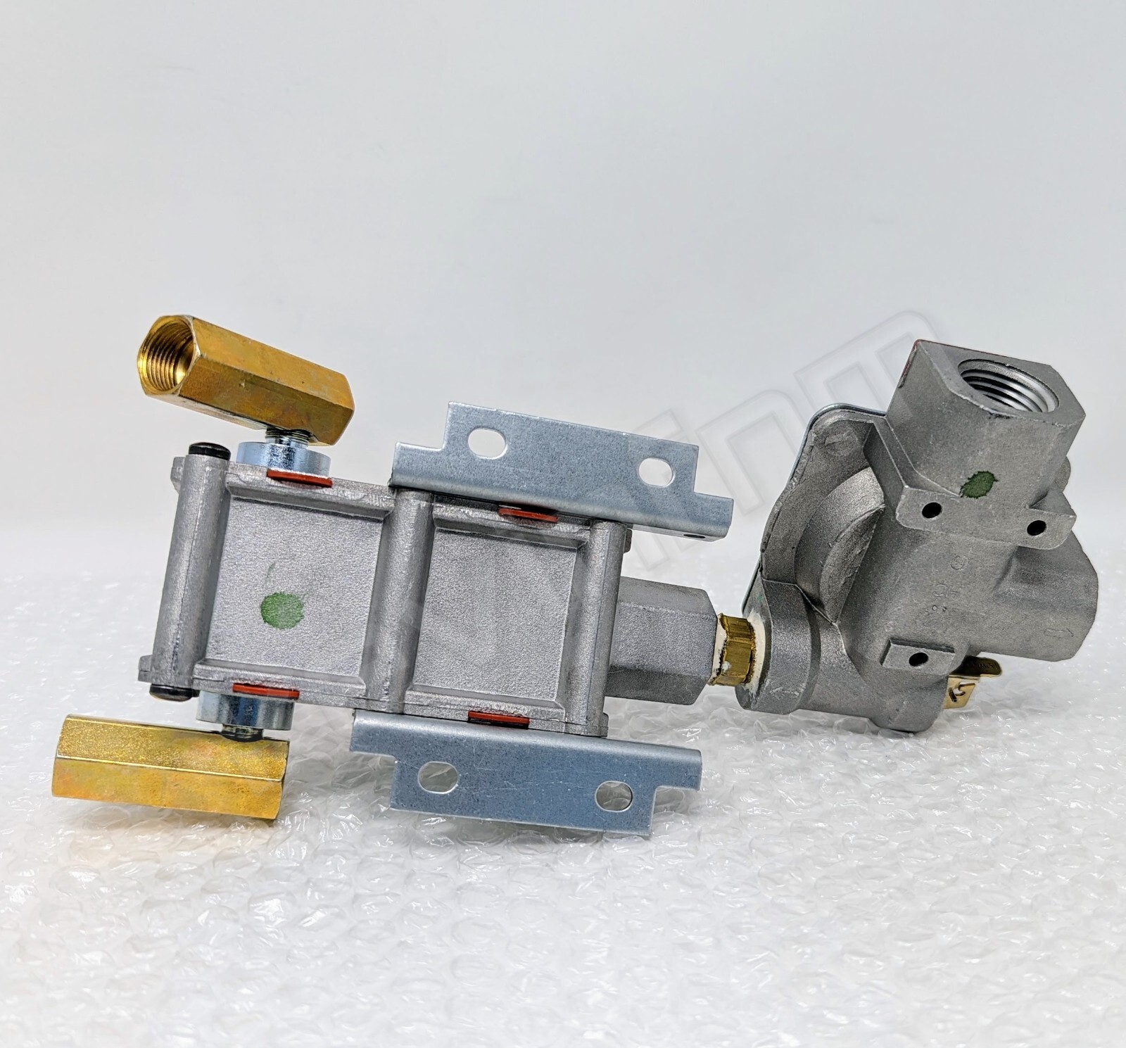 NEW **GENUINE** Samsung® DG9400449A Gas Range Safety Valve Assembly