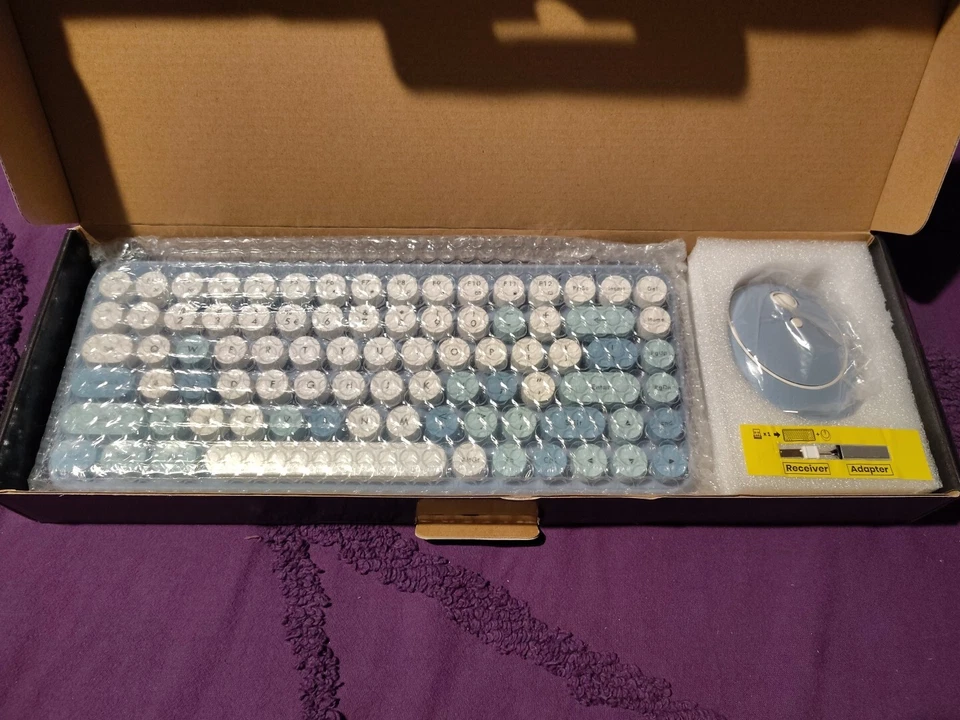 Perixx PERIDUO-713 Wireless Mini Keyboard and Mouse Combo- Retro Round Keys Blue - Image 4 of 4