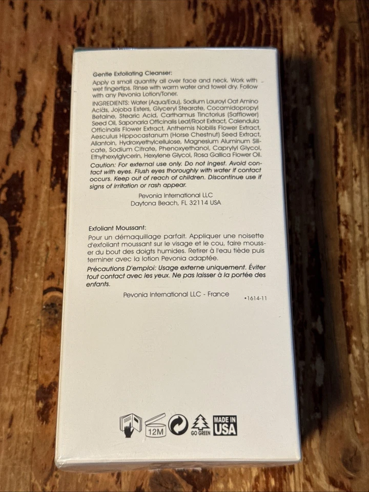 Limpiador facial exfoliante suave Pevonia - 5 oz Foto 2 de 3