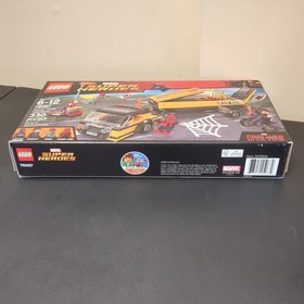 LEGO 76067 Marvel Super Heroes Tanker Truck Takedown w/ Hawkeye Vision MIB NEW