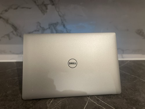 Dell XPS 15 9560 Win 11 pro/ i7 7th gen/ 2.80 GHZ/ 16GB RAM/ 240GB SSD/ M Office - Afbeelding 6 van 6