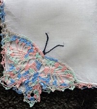 Vtg. White Handkerchief Crochet Butterfly in Corner W Crochet Border B. AR 2