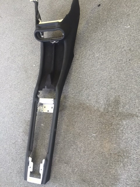 08-14 FERRARI CALIFORNIA F149 CENTER CONSOLE HOUSING BLACK  81302300