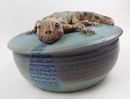 L.A. HENMY 1987 STONEWARE LIZARD HANDLE LIDDED TUREEN CROC BOWL SIGNED  - Picture 11 of 12