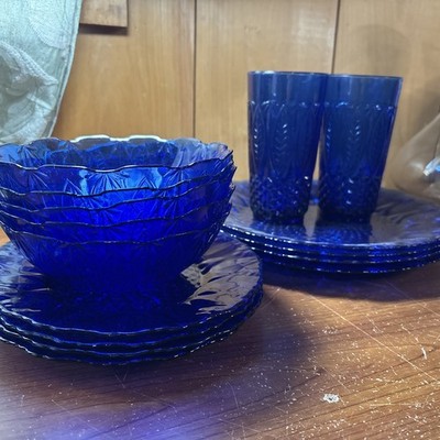 Vtg Avon Royal Sapphire Cobalt Blue 15 pieces 4 dinner, 4 salad, 5 bowls, 2 glas