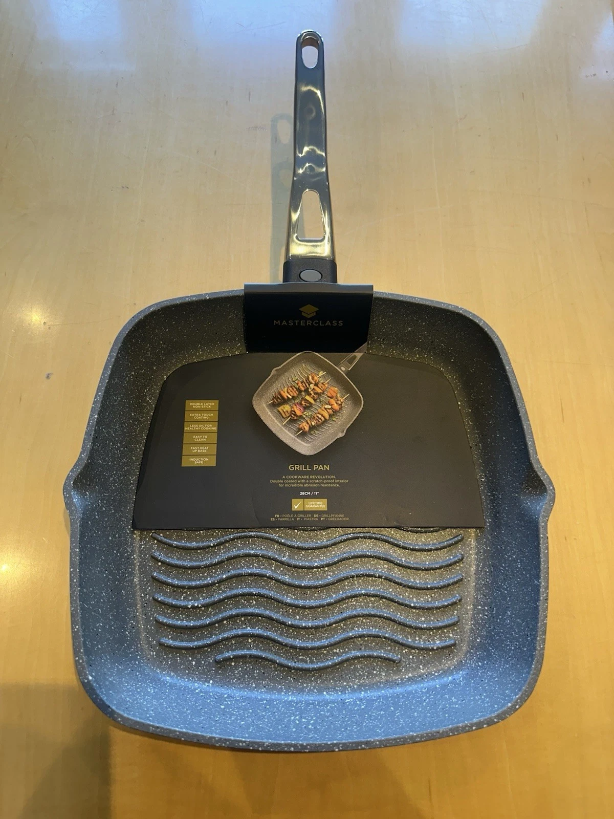 MasterClass Cast Aluminium Grill Pan with scratch-resistant, non-stick finish