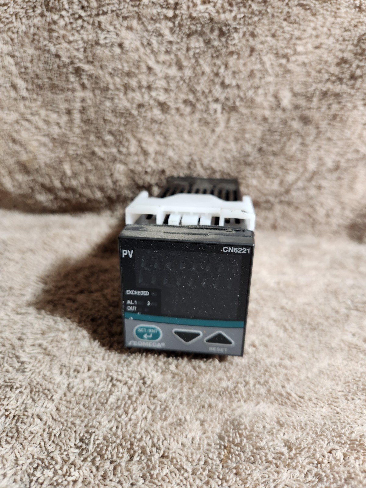 Omega Temp Temperature Controller CN6221