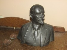 big 60 s Lenin Bust sculpture