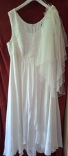 verkaufe ein neues Kleid Brautkleid mit Schle...