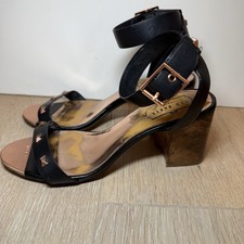 Noxen Ted Baker Qarvas Block Heel Sandals Las Mejores Ofertas En