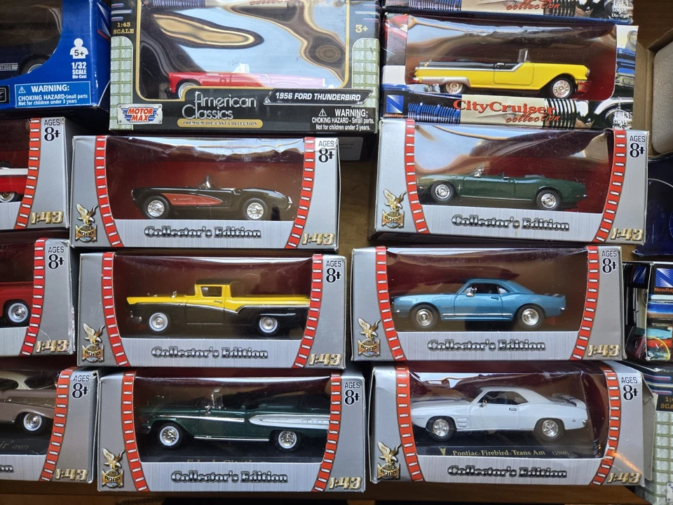 Lote de 24 autos diecast Liberty Classic, NewRay, Motormax y otros Foto 4 de 4