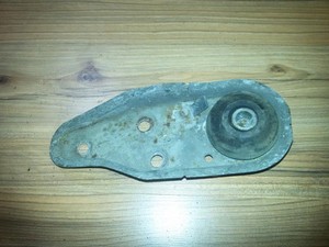 867199383a Motorhalterung und Getriebe (Motorhalterung)  Volkswag DE72794-61