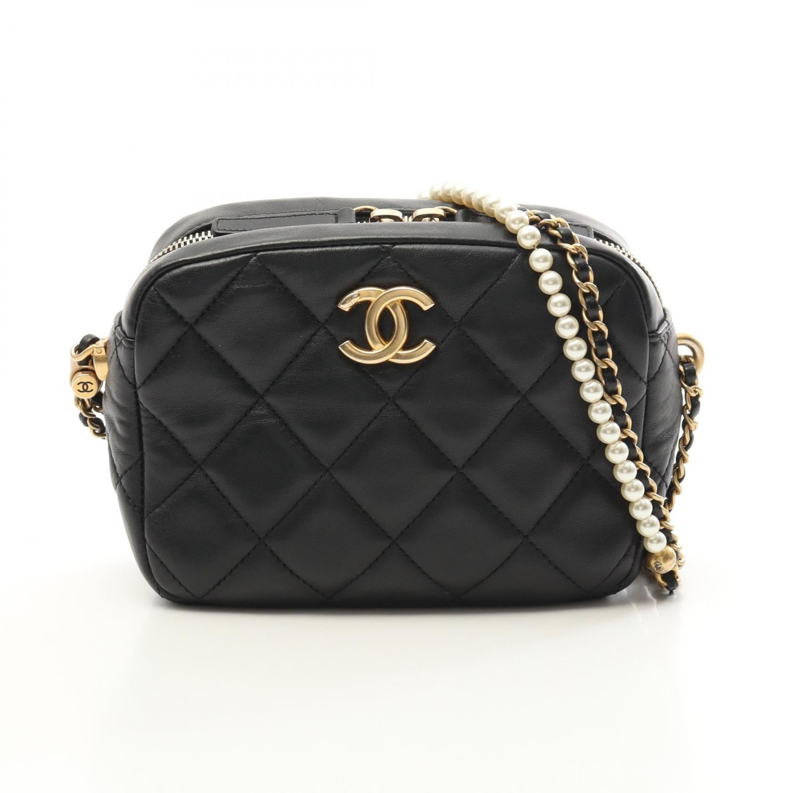 Chanel Black Lambskin Matelasse Shoulder Bag One Size 538395
