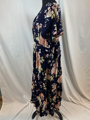 Bloomchic Navy Blue Floral Maxi Dress Women’s Size 18-20 - Picture 12 of 12