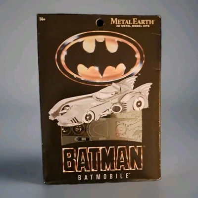 METAL EARTH 3D METAL MODEL KIT - BATMAN BATMOBILE 1989