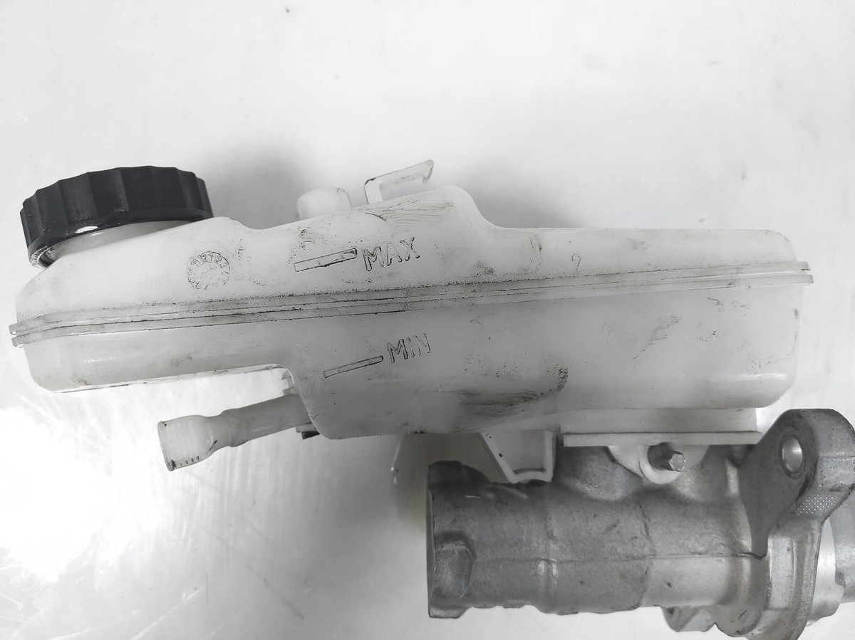 2017-18 Toyota Corolla Im 1.8L Fwd At Brake Booster Master